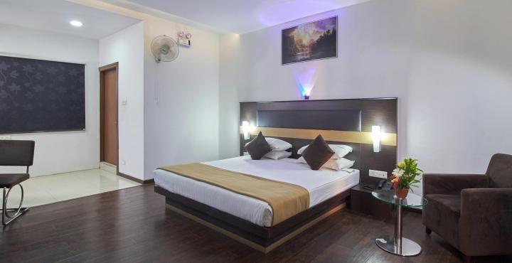 Hotel The Home Tiruppur Bagian luar foto
